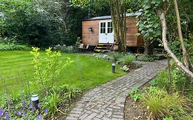 Tranquil Spot Shepherds Hut